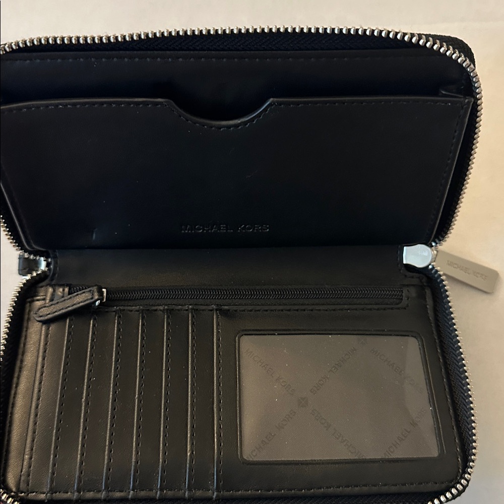 Michael Kors Fulton Multi-Function Wallet Wristle… - image 6